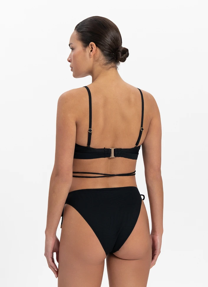 BEACHLIFE Black Swirl Twist Bikinitop 4 BEACHLIFE Black Swirl Twist Bikinitop – Bild 4