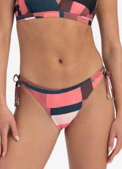 BEACHLIFE Savanna Strik Bikinibroekje