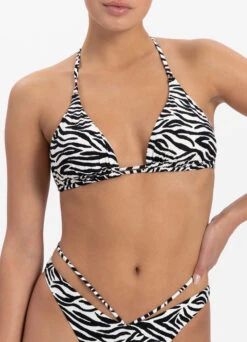 BEACHLIFE Wild Zebra Triangel Bikinitop 5 BEACHLIFE Wild Zebra Triangel Bikinitop -Outlet BEACHLIFE Store monica top zebra uitsnede